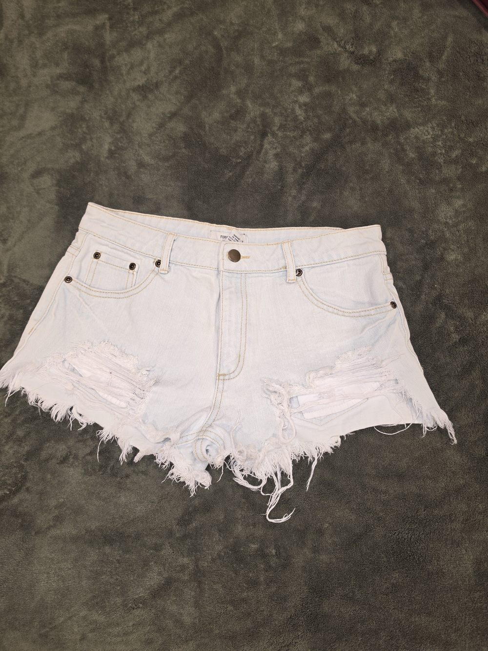 Forever 21 Light Blue Distressed Denim Cutoff Shorts Size 28